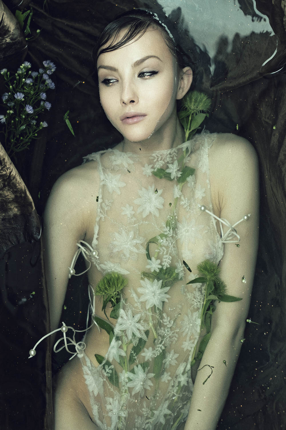 the_forest_magazine_laurie-lou_anna-yanchenko_camille-dievart_0006